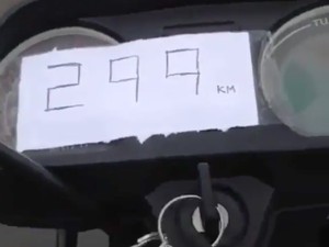 Lucu, Kecepatan 299 Km/jam Kok Jalannya Pelan?