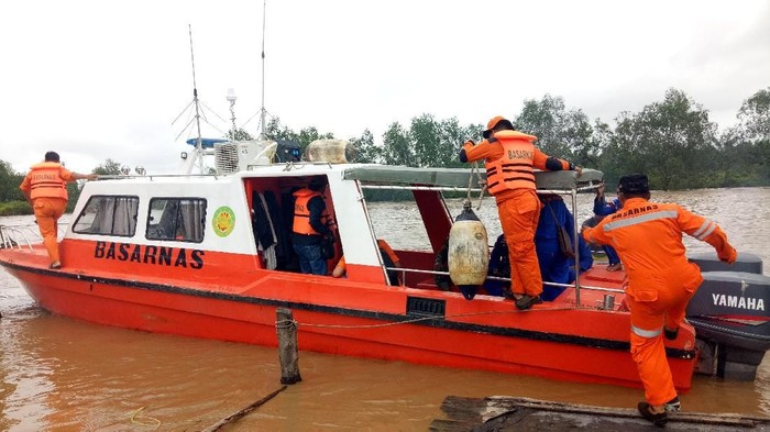 speedboat basarnas