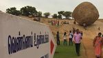 Foto: Batu Melawan Gravitasi di India