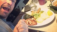Tidak sekedar latihan, aktor asal Australia ini juga mengatur makanannya, salah satunya lewat sarapan. Foto: Instagram @thehughjackman