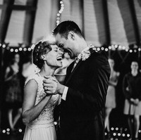 Karya Katie Forbis of Vein + Vessel. (Dok. Junebug Weddings)