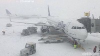 Bandara John F Kennedy merupakan salah satu bandara utama terbesar di New York. Akibat badai salju bandara ini sempat ditutup dan membuat sejumlah penerbangan terpaksa dialihkan. (Foto: dok. Reuters)