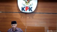 Ketua KPK Agus Rahardjo menyebut Abdul Latif menerima suap bersama dengan 2 orang lainnya yaitu Fauzan Rifani selaku Ketua Kadin HST Kalsel dan Abdul Basit selaku Direktur PT Sugriwa Agung. Sedangkan, pemberi suap yaitu Donny Witono selaku Direktur Utama PT Menara Agung.