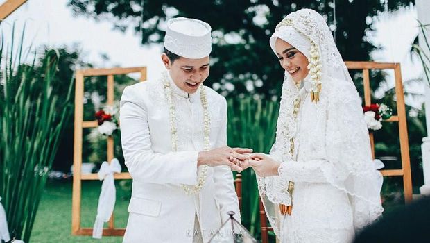 Haru di Pemakaman Yon Koeswoyo, Jennifer Dunn Ditahan 20 Hari