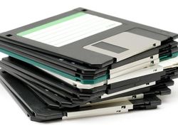 Gadget dan Teknologi Andalan Anak Kuliah Tahun 2000-an