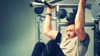 Rupanya Hugh Jackman punya trik rahasia untuk membuat tubuhnya tetap atletis dan berotot. Foto: Instagram @thehughjackman