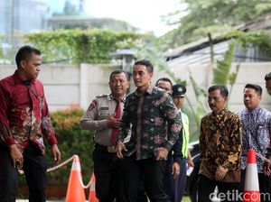 Rumah Dinasnya Digeledah, Zumi Zola Hormati KPK