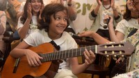 Kini ia juga mengikuti jejak sang ayah dengan tampil dalam film Keluarga Cemara sebagai Ara. Pool/Noel/detikFoto.