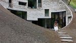 Di Swiss Ada Rumah Terkubur di Bawah Tanah