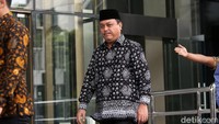 Cornelis pun membantah meminta sejumlah uang suap atau disebut uang ketok sebesar Rp 4,7 miliar yang diserahkan Erwan Malik agar anggota DPRD Jambi hadir dalam pembahasan RAPBD 2018.