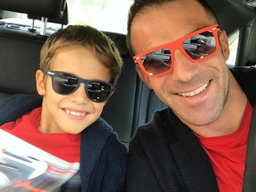 Keceriaan Keluarga Alessandro Del Piero