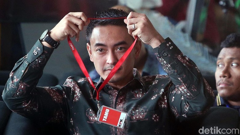Nama Zumi Zola Disebut 25 Kali dalam Dakwaan 3 PNS Jambi Nama Zumi Zola Disebut 25 Kali dalam Dakwaan 3 PNS Jambi