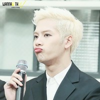 Saat Jackson GOT7 berpose manyun. Foto: Istimewa