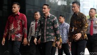 Zumi tak banyak berkomentar terkait pemeriksaannya.