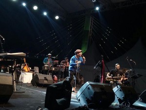 Kebanggaan Tompi Tampil Bareng Tiga Idolanya