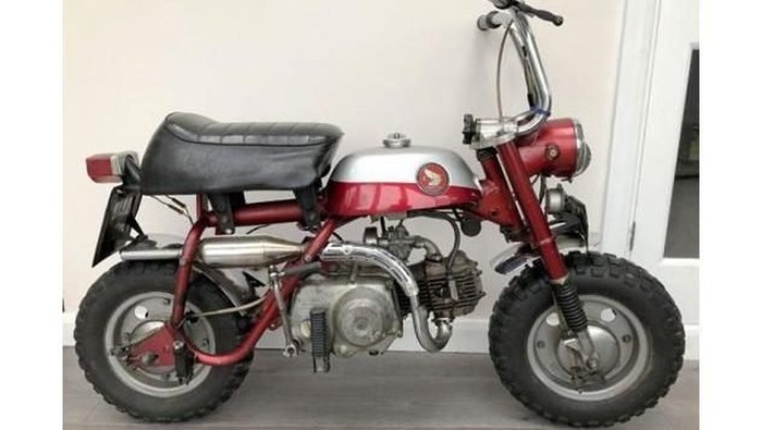 Honda Monkey John Lennon Dilelang