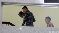 Dalam kasus ini, KPK menetapkan empat orang sebagai tersangka, yakni anggota DPRD Jambi Supriono, Plt Sekda Pemprov Jambi Erwan Malik, Plt Kadis PU Arfan, dan Asisten Daerah III Pemprov Jambi Saifudin.