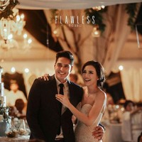 Marcel Chandrawinata dan Deasy Priscilla melangsungkan pernikahan mereka pada 24 November 2017 di Villa Phalosa Bali. Garden party dengan dekorasi rustic menjadi pilihan Marcel dan Deasy untuk pernikahan mereka. Foto: Instagram