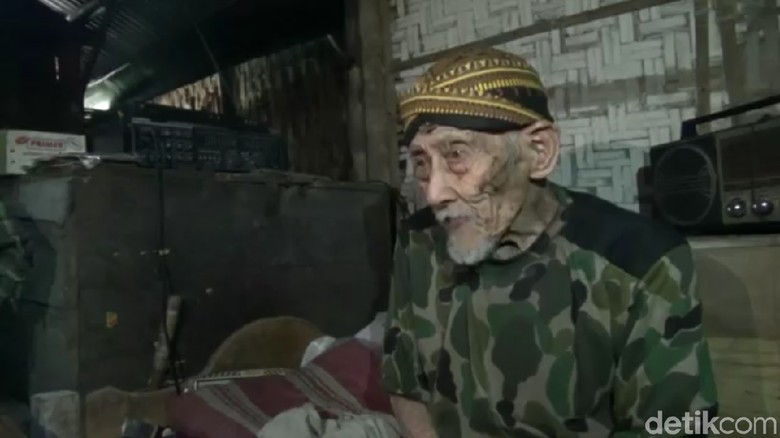 Kisah Mbah Harjo yang Diviralkan Sebagai Manusia Tertua di Dunia Kisah Mbah Harjo yang Diviralkan Sebagai Manusia Tertua di Dunia