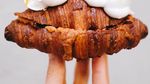 Intip Cantiknya Ragam Croissant Bi-Color di Supermoon Bakehouse