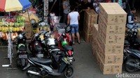 Sampai saat ini belum ada sosialasi lebih lanjut terkait rencana pembongkaran tersebut.