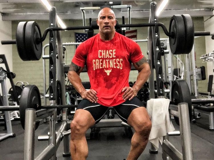 Foto: Kerja Keras The Rock Pertahankan Tubuh Kekarnya