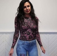 Seperti foto ini, Jen melukis tubuh wanita ini seolah-olah memakai bodysuit. Foto: Instagram