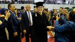 Pakai Toga, Sri Mulyani Orasi di Universitas Brawijaya