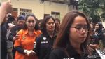 Senyum Jennifer Dunn Sebelum Dibui di Polda Metro