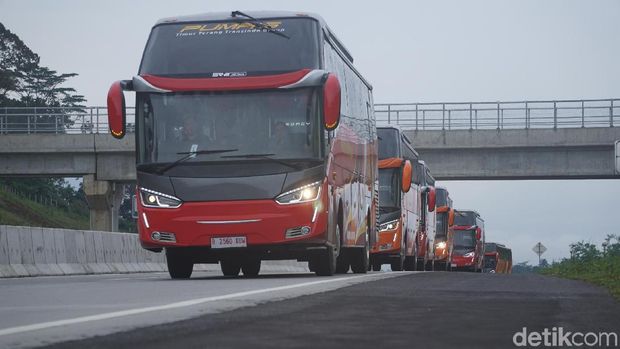 PT Putera Mulya Sejahtera menambah armada busnya sebanyak 12 unit pada akhir tahun lalu.