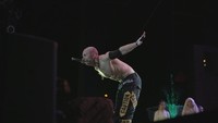Sword-swallower yang memiliki nama lengkap Alexandre Magala ini berasal dari Moldova. Di awal tahun 2013, Alex Magala lolos perempat final America’s Got Talent (dok Trans Studio Bandung)