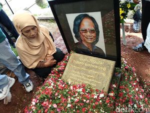 Sebelum Meninggal, Yon Koeswoyo Sempat Ajak Anak Makan di Restoran