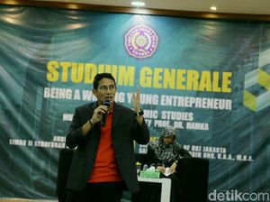 Saat Sandiaga Salah Kostum dan Pinjam Jas di Kuliah Umum Uhamka
