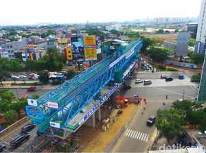 Beton Ambruk, Jadwal Operasi LRT Jakarta Tetap Ditarget Juli