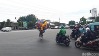 Salah satu titik jalan yang diperkirakan jadi calon lokasi rute LRT Ratu Prabu Line N, Jalan Otto Iskandar Dinata menuju Depok