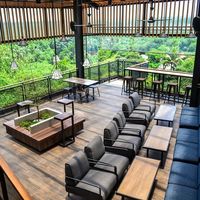 Malam Minggu Enaknya Nongkrong di 5 Tempat yang Asyik Ini