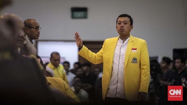 Nusron Wahid menggantikan posisi Bowo Sidik Pangarso di DPP Partai Golkar.