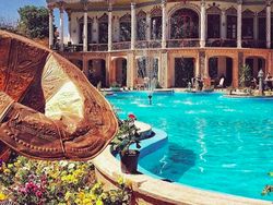 Remaja Kaya Iran yang Menuai Kecaman