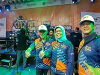 Direktur Utama Jasa Marga Desi Arryani mengapresiasi Festival Jalan Tol Ngawi-Kertosono (Dok. Jasa Marga)