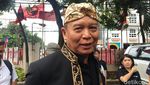 Diumumkan Jadi Cagub Jabar, TB Hasanuddin Berbaju Adat Sunda