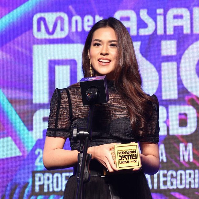 Kesuksesan Raisa tentu tak bisa dipungkiri. Peraih AMI Awards tersebut hampir selalu mengeluarkan karya yang merajai tangga lagu. Pelantun Terjebak Nostalgia ini pun belakangan merambah dunia akting dengan bermain film Mantan Terindah dan Terjebak Nostalgia. Foto: Instagram
