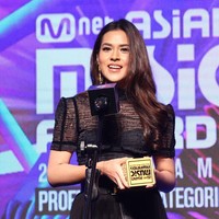Kesuksesan Raisa tentu tak bisa dipungkiri. Peraih AMI Awards tersebut hampir selalu mengeluarkan karya yang merajai tangga lagu. Pelantun Terjebak Nostalgia ini pun belakangan merambah dunia akting dengan bermain film Mantan Terindah dan Terjebak Nostalgia. Foto: Instagram