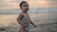 Arsya Hermansyah bahkan sudah bisa diajak berlibur bersama. (Foto: dok. Instagram Ashanty)