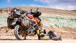 Cewek Cantik Jejalah Bumi Pakai Motor