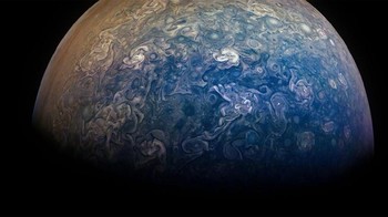 NASA meluncurkan Juno pada 2011. Perlu waktu hampir lima tahun bagi Juno mencapai orbit Jupiter, sehingga bisa lebih dekat untuk memotretnya. Foto: NASA