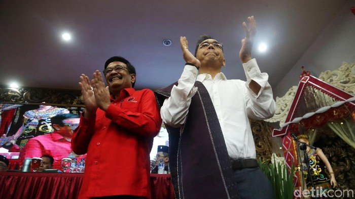 Pujian Djarot untuk Sihar Sitorus yang Jadi Cawagubnya