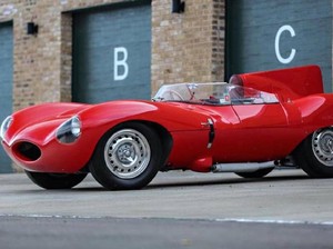 Punya Tampang Unik, Bisa Tebak Harga Jaguar D-Type Ini?
