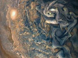 Melihat Si Planet Gas Raksasa dari Jarak Dekat