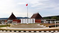 Bangunan PLBN Motamasin yang lama dipercantik dengan biaya sekitar Rp 128 miliar untuk tahap I. Pembangunan PLBN Motamasin dimulai pada Desember 2015 dan selesai di Desember 2016 dengan kontraktor PT Nindya Karya (Persero). Pool/PUPR.