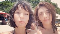Ia pun disebut mirip dengan istri dari drummer Magi /rif, Gianina Emanuela.  (Dok. Instagram/nadila_ernesta)